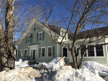 Pretty Belmont Home Pet Friendly Sleeps 8 Mount Holly 2020 Room
