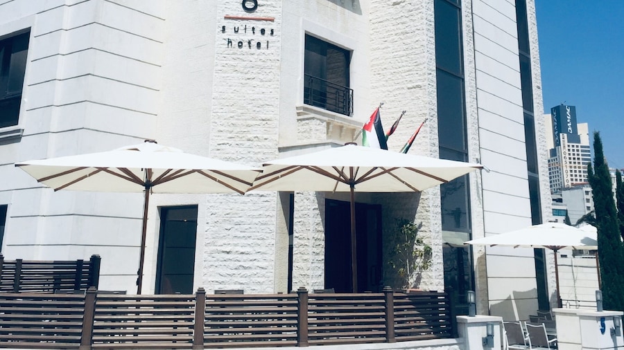 Celino Hotel