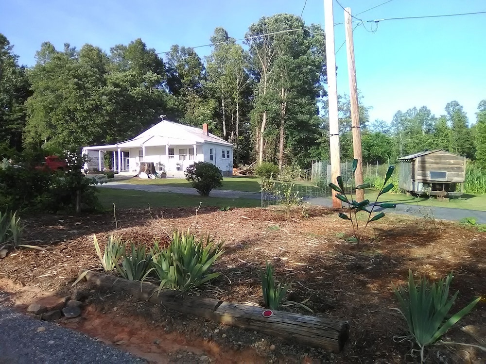 Pea Ridge Cozy Corner in Hickory, United States