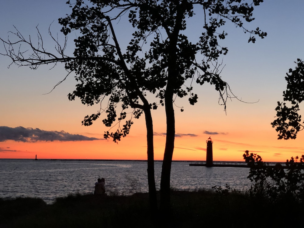 Eagles Nest Carriage House In Bluffton on Mi Back Dune Lake Muskegon