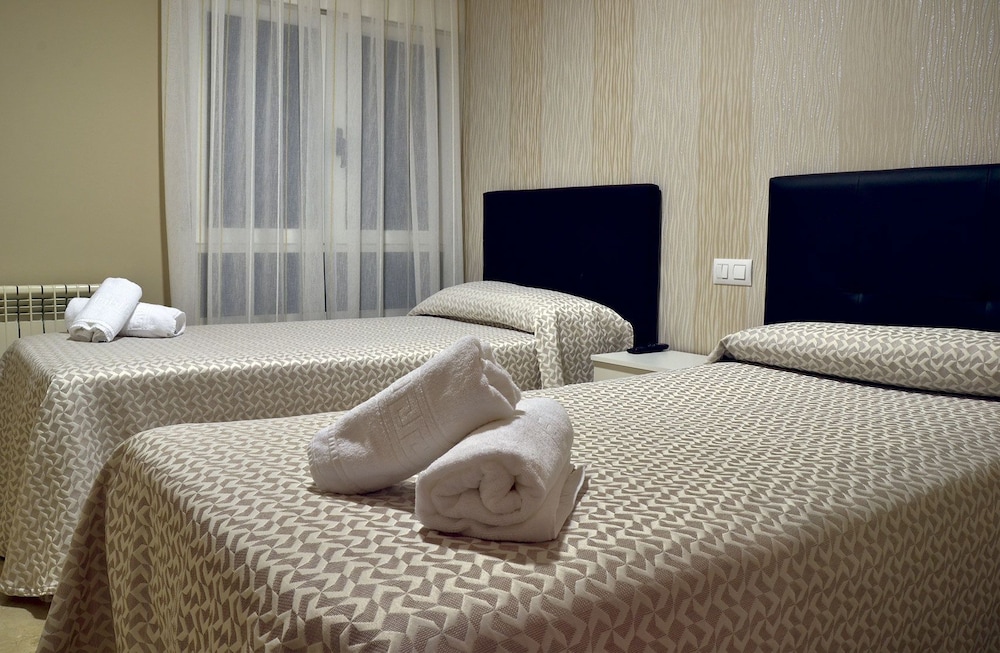 Imagen de Hostal El Bugar (3 de 21)