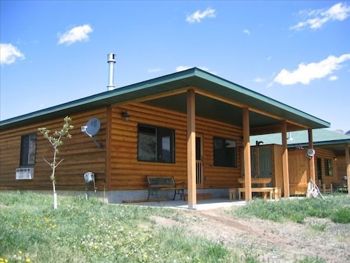 Yellowstone Riverbend Cabin Waterfront Wildlife Walk Into