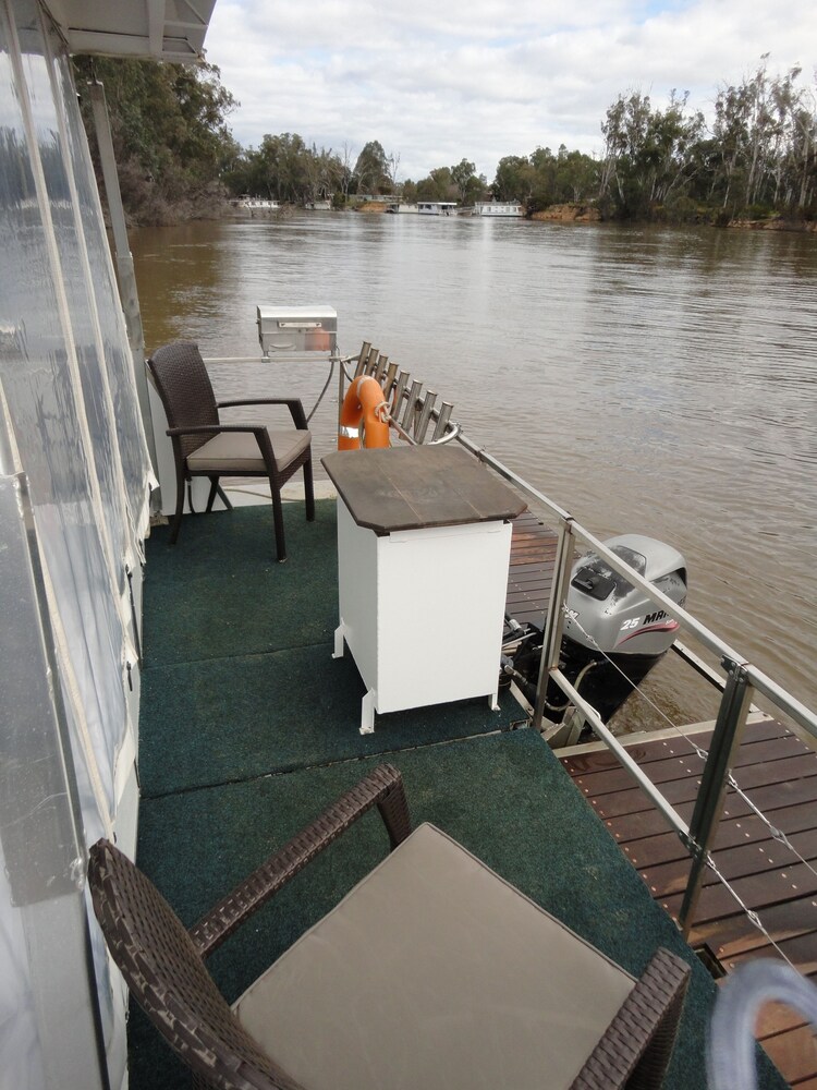 Moama on Murray River Cruisers