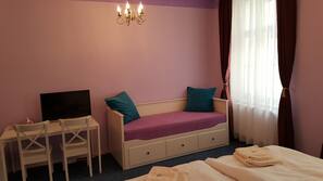 Blackout drapes, free WiFi, linens