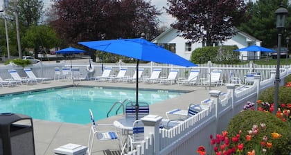 Elmwood Resort Hotel