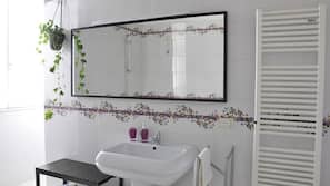 Free toiletries, hair dryer, bidet, towels