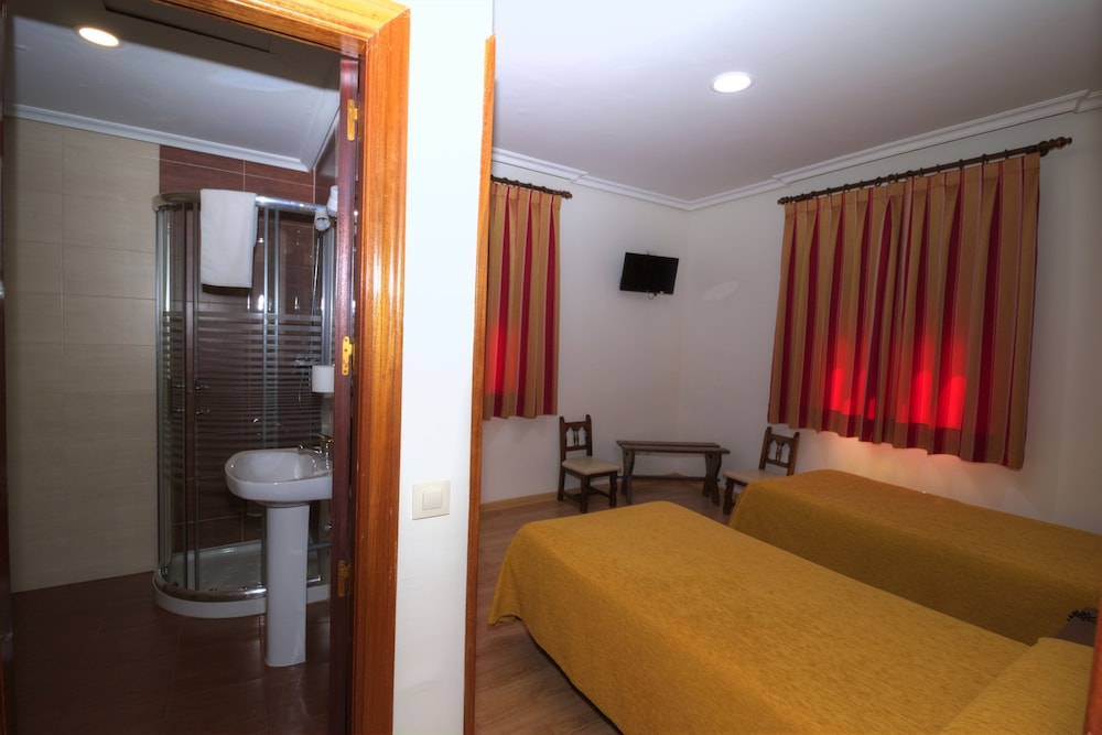 Imagen de HOSTAL MADRID (3 de 28)