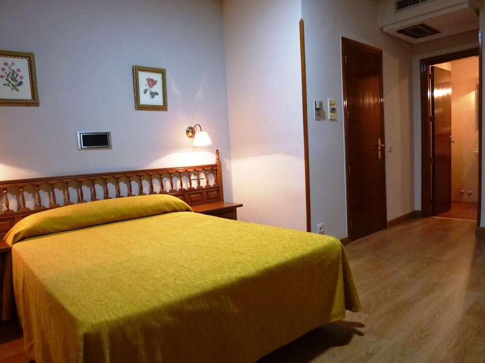 Imagen de HOSTAL MADRID (2 de 28)