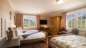 Premium bedding, in-room safe, individually decorated