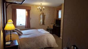 In-room safe, individually decorated, individually furnished, desk