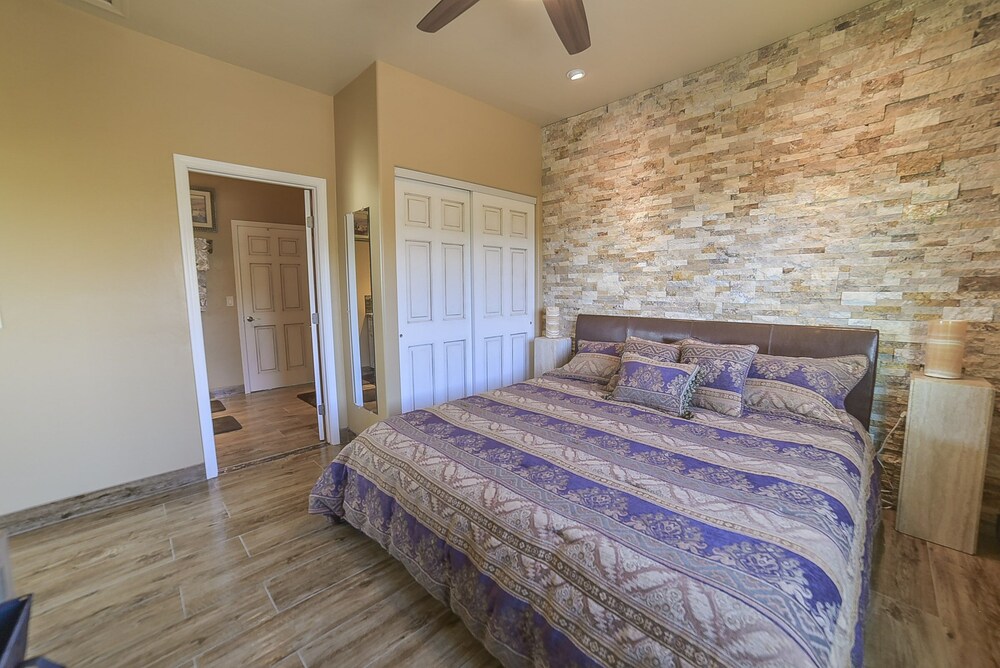 New HILLTOP CASITA in the Foothills with surrounding Mountain and City