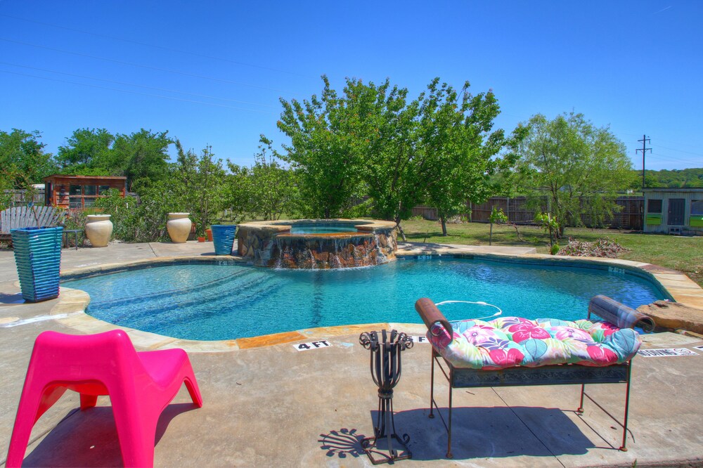 The Big Green House Bed & Breakfast in Gainesville | Best Rates & Deals