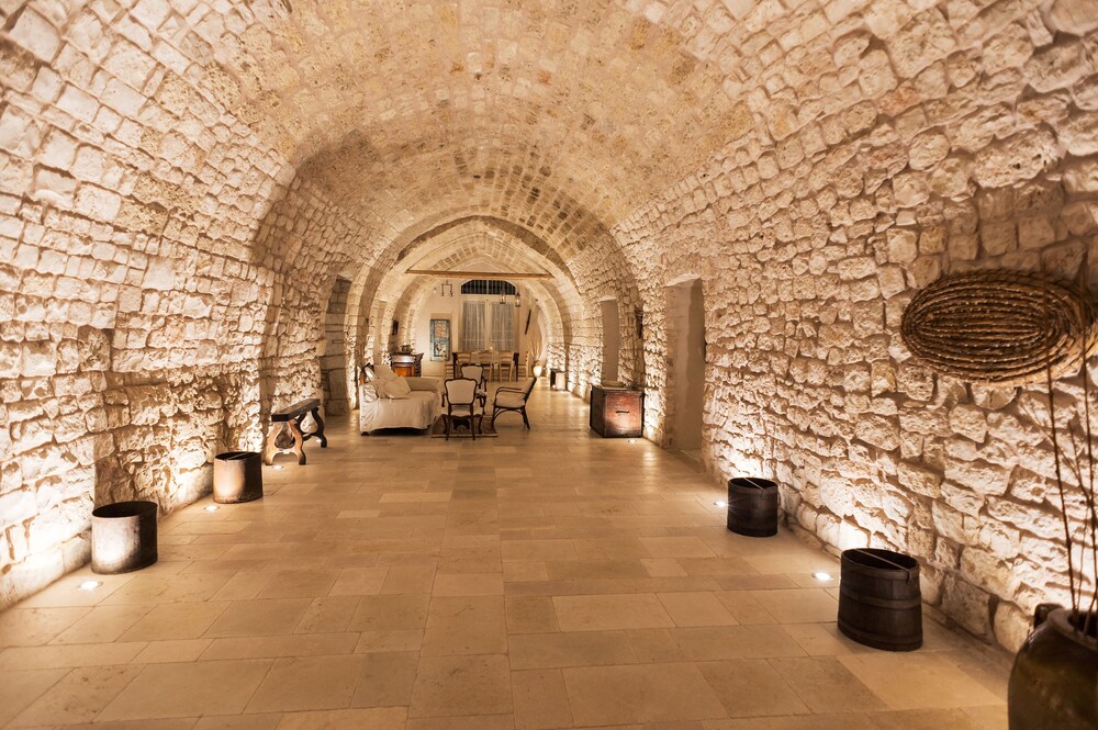 Masseria Le Cerase Conversano, ITA Best Price Guarantee Masseria Le Cerase Conversano, ITA Best Price Guarantee