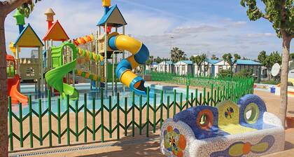 Camping y Bungalows Monmar