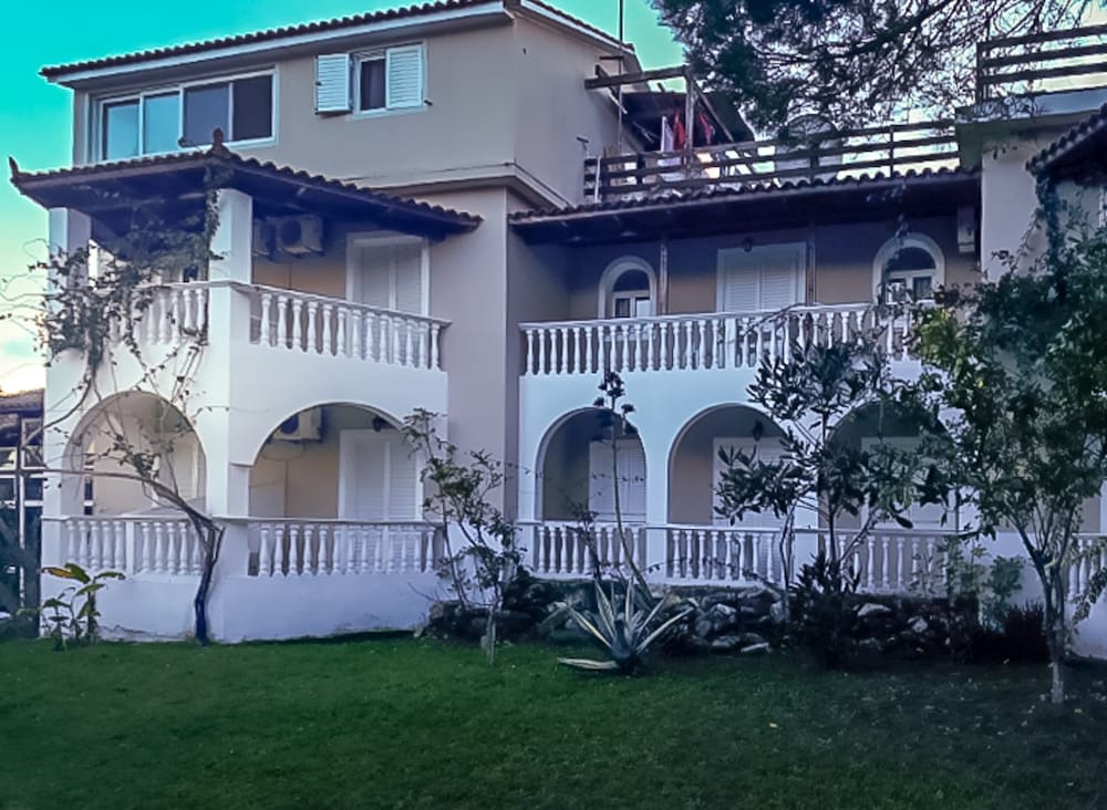 laganas tropicana zakynthos reviews