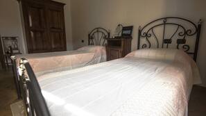 1 bedroom, iron/ironing board