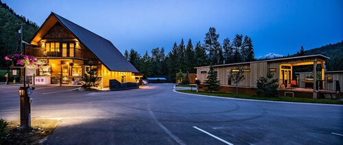 Best Cabins In Revelstoke For 2020 Find Cheap 87 Cabins Rentals