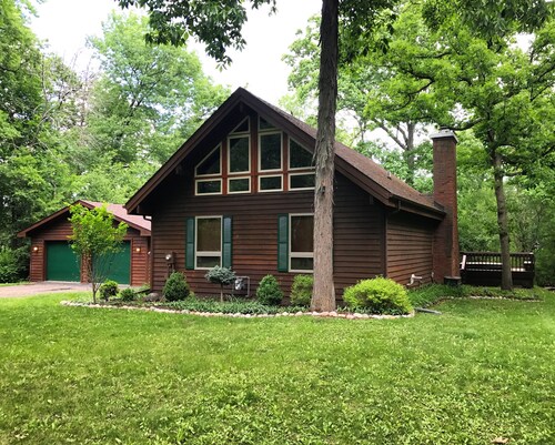 Best Cabins in Lake Geneva for 2019: Find Cheap $99 Cabins ...
