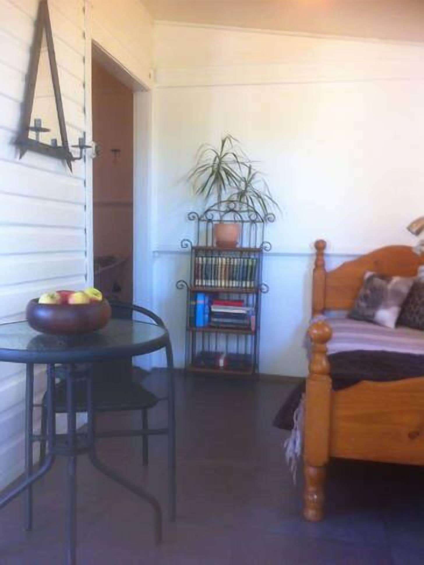 Comfortable Garden Guest Suite