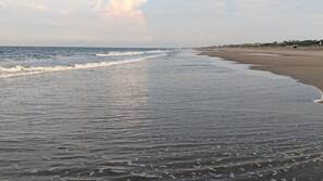 Aan het strand, ligstoelen aan het strand