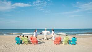 Aan het strand, ligstoelen aan het strand