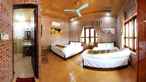 Minibar, desk, free WiFi, wheelchair access