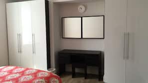 1 bedroom, desk, iron/ironing board, free WiFi