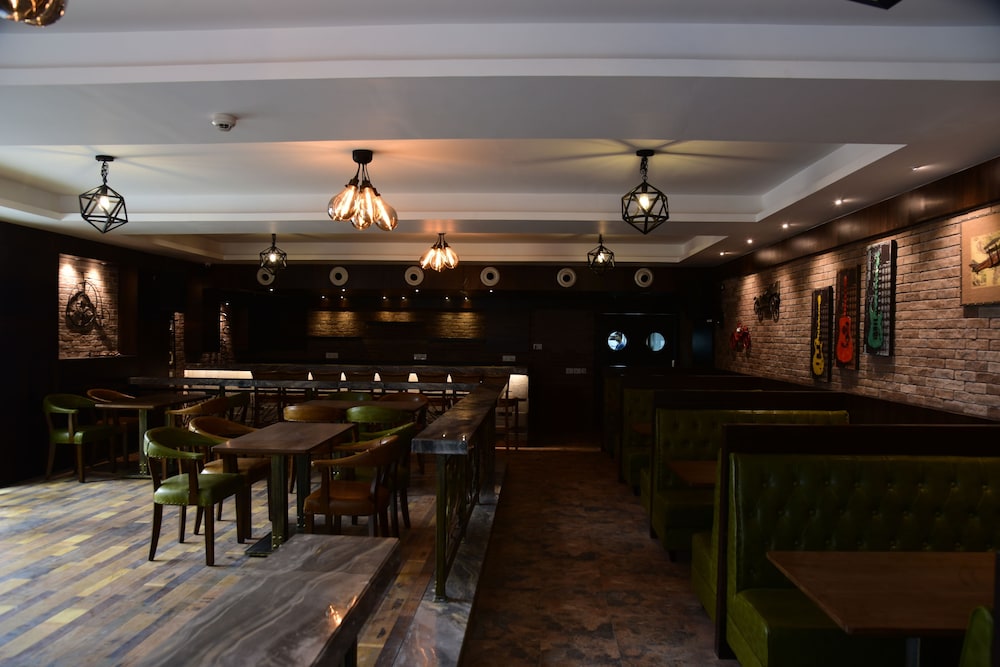 Lemon Tree Hotel Siliguri Siliguri Best Rates Deals Orbitz