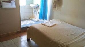 Bureau, Wi-Fi gratuit, draps fournis