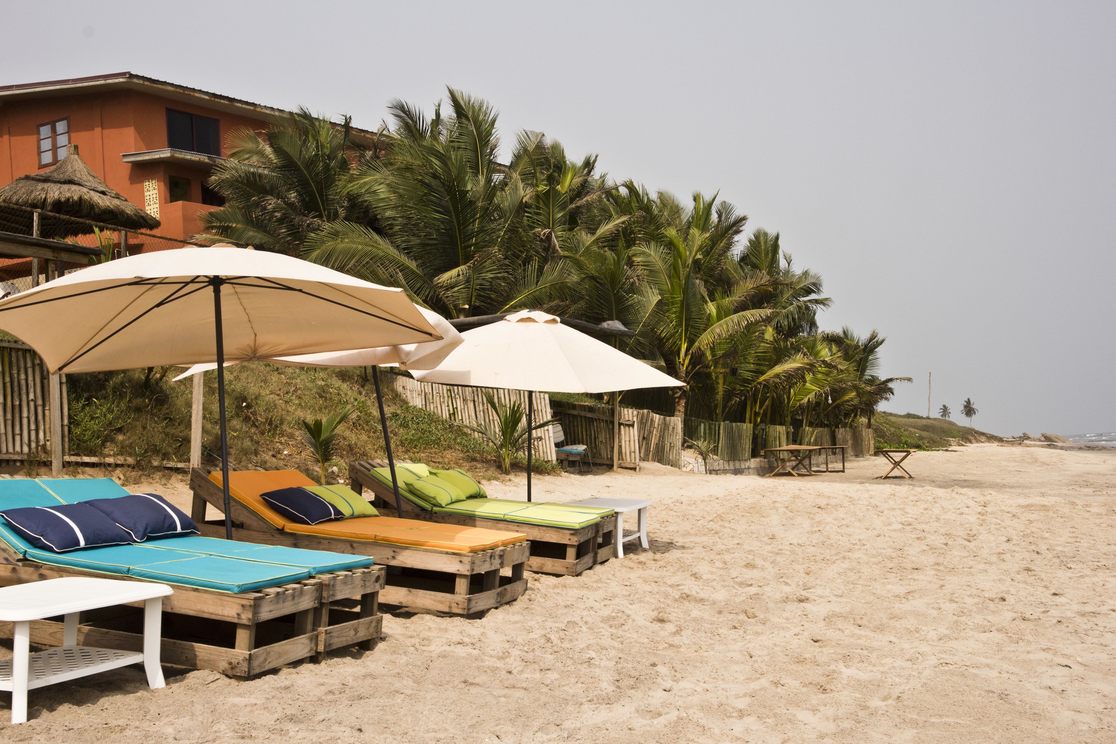 Cliff Haven Beach Resort in Nyanyanu, Ghana