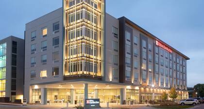 Hilton Garden Inn Omaha Aksarben Village