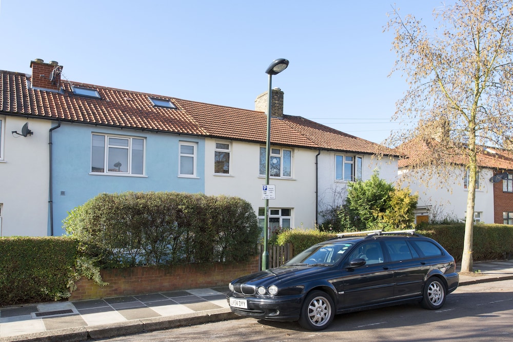 3br Family Home In Barnes In London Hotel Rates Reviews On Orbitz