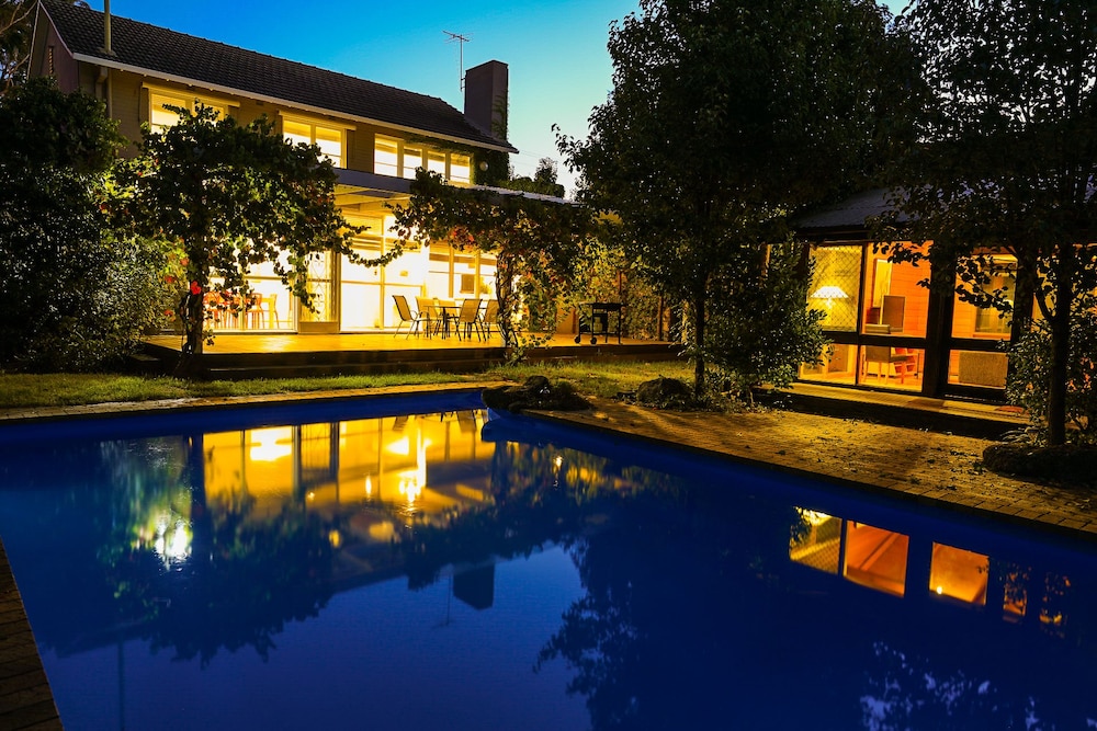 Inner Melbourne Luxury Holiday House