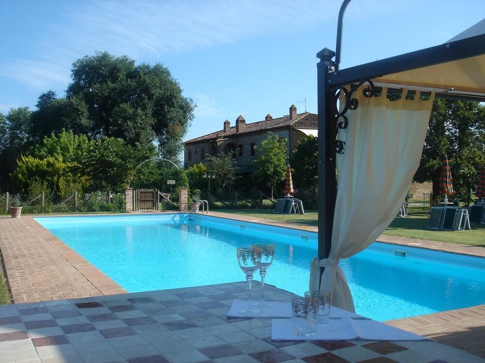 Casale Baldelli In Castiglione Del Lago Hotel Rates