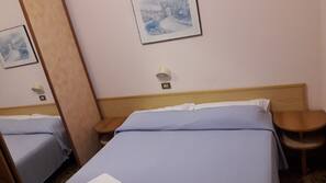 Una cassaforte in camera, una scrivania, Wi-Fi gratuito