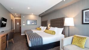 Premium bedding, in-room safe, desk, blackout drapes