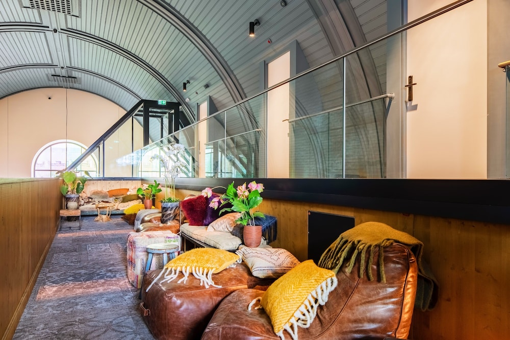 BUNK Hotel Utrecht Reviews, Photos & Rates