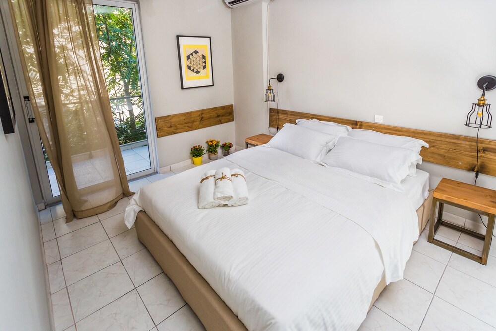 Aris Athens Suites Athens Grc Best Price Guarantee Lastminute