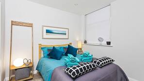 2 bedrooms, iron/ironing board, free WiFi, linens