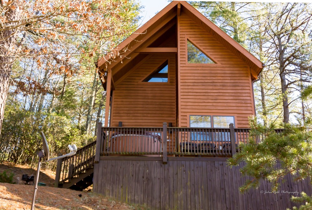 Blue Ridge Parkway Cabin Rentals in Marion, United States