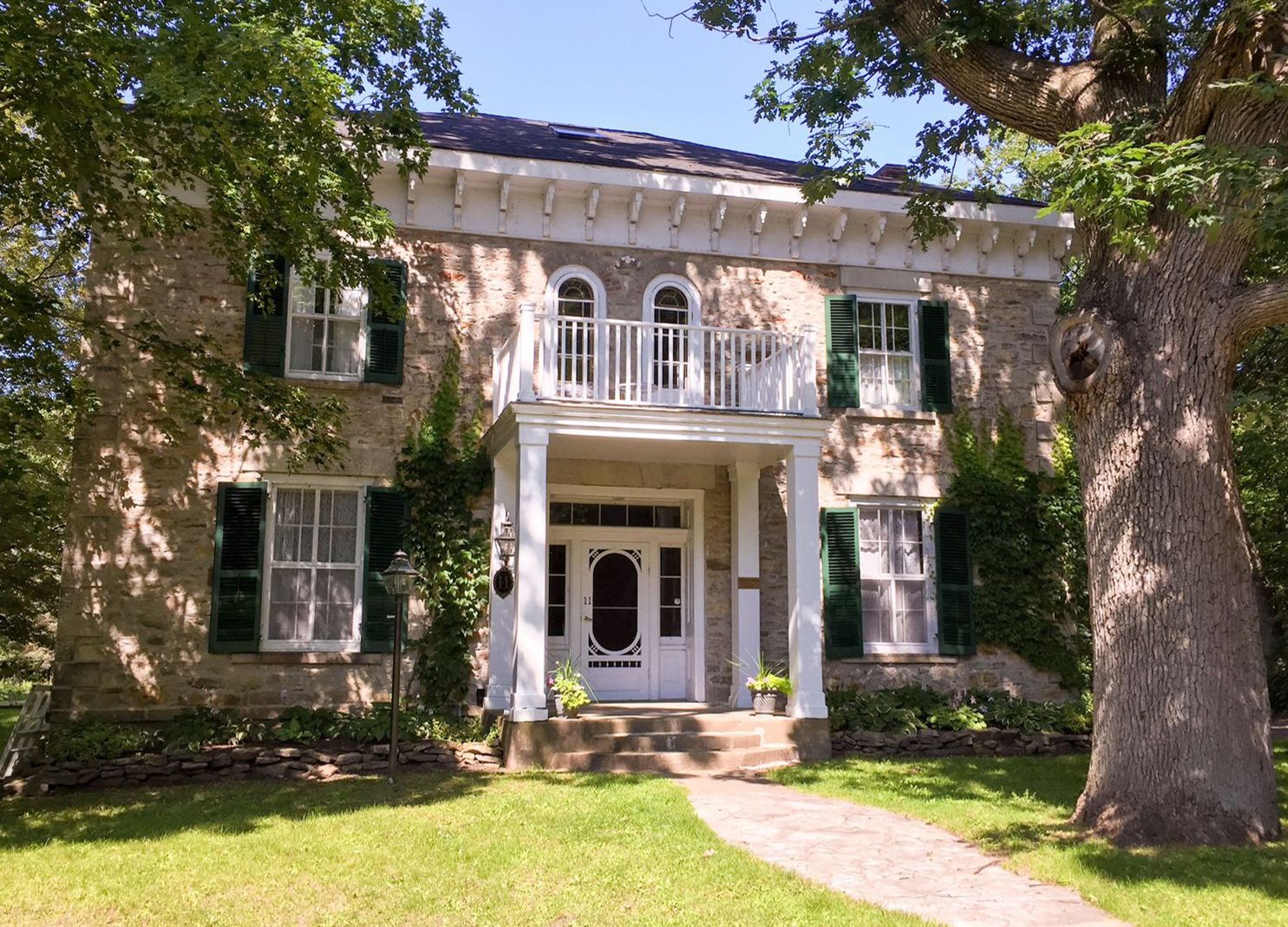 Colonial House Motor Inn 2022 Pictures Reviews Prices Deals Expedia Ca