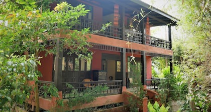 Maison De Sukhothai