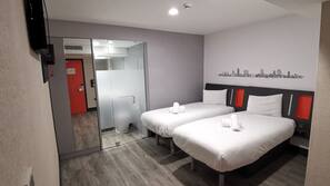 Iron/ironing board, WiFi, linens, wheelchair access