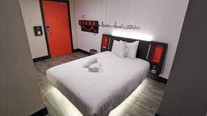 WiFi, linens, wheelchair access