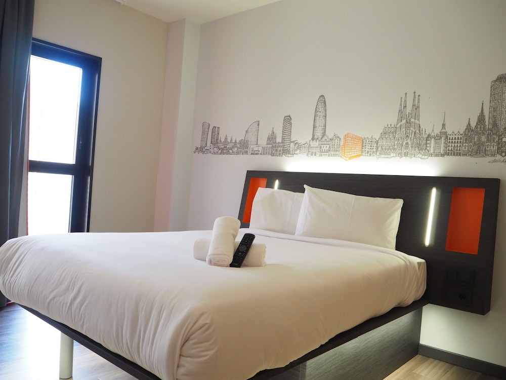 Easyhotel Barcelona Easyhotel Barcelona