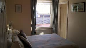 Premium bedding, iron/ironing board, free WiFi, linens