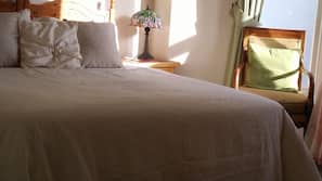 Premium bedding, iron/ironing board, free WiFi, linens