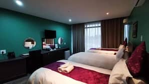 Minibar, in-room safe, iron/ironing board, free WiFi
