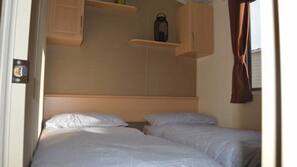 1 bedroom, linens