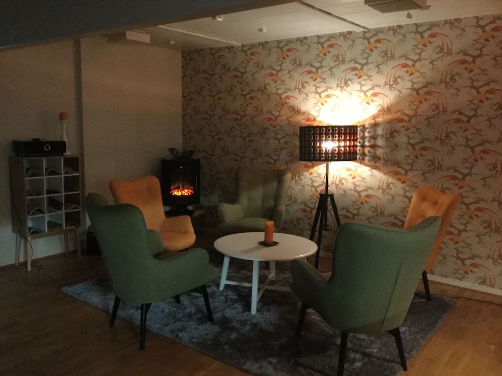 Bed & Breakfast Fyra Hästar: 2018 Room Prices from $127, Deals ... Bed & Breakfast Fyra Hästar: 2018 Room Prices from $127, Deals ...